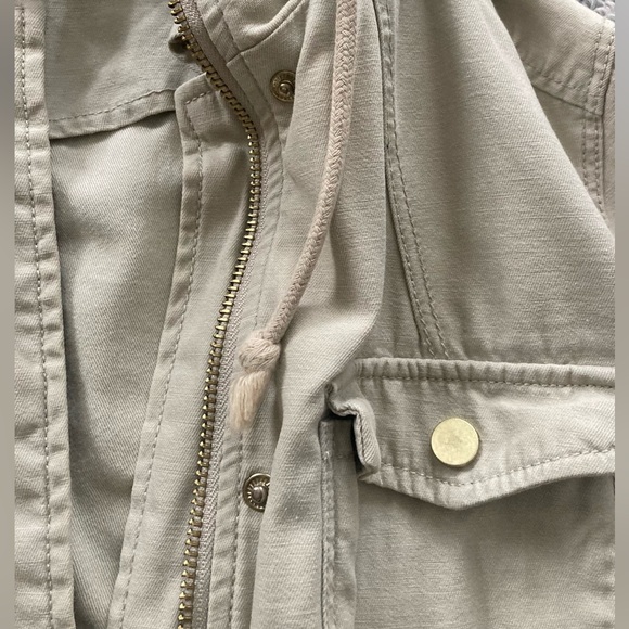 H&M Light Spring Jacket - Picture 3 of 6